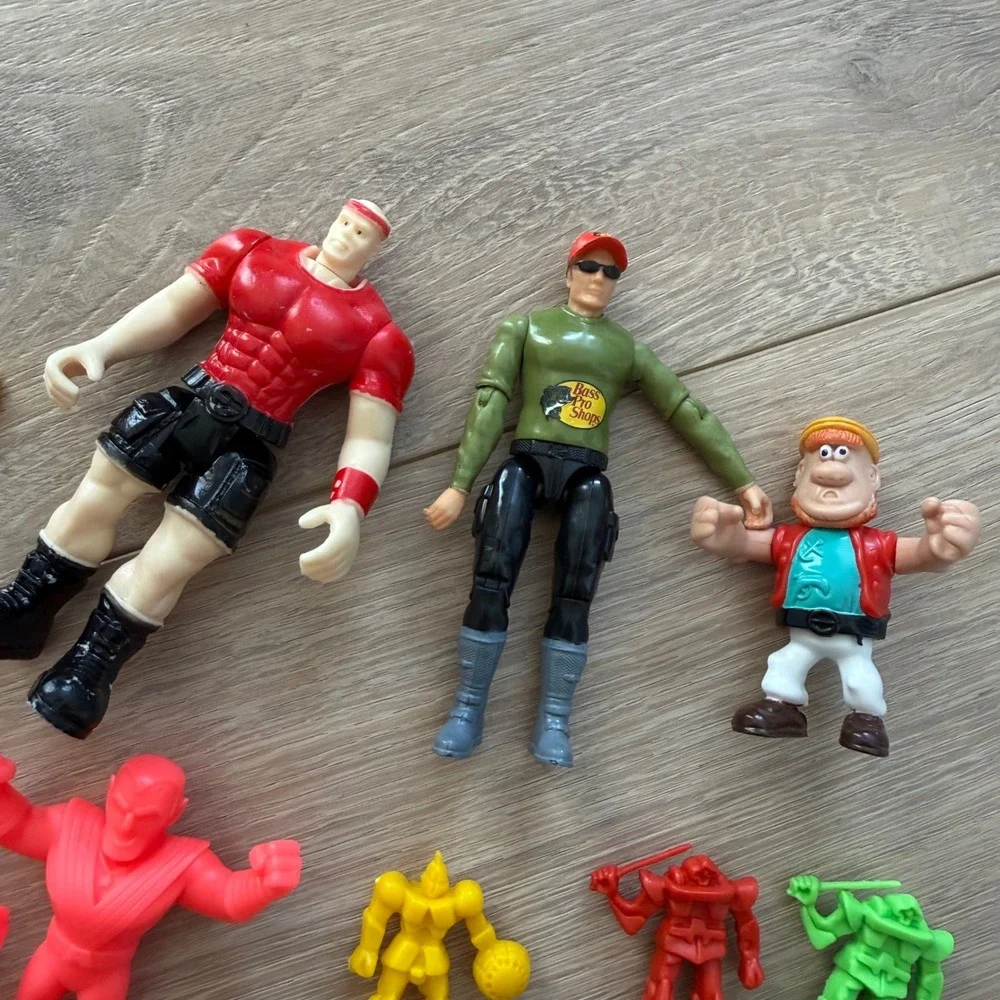 Mixed Action‎ Figure Lot Bass Pro Shops Muscle Men Rubber Monsters Mini Robots